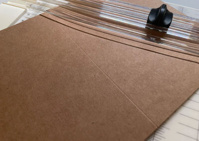 Kartenbasis mit Falznaht am Papierschneider