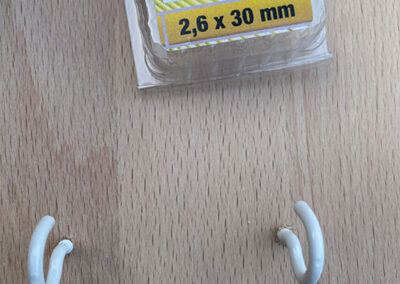 15 Häkchen für die Sattelkammer (2,6 x 30 mm)