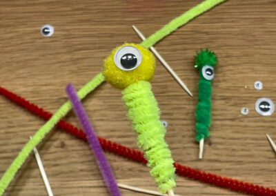 DIY Blumenmonster gelb Kopf mit Auge