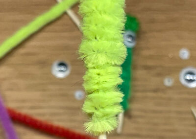 DIY Blumenmonster Pfeifenputzer doppelt aufgedreht