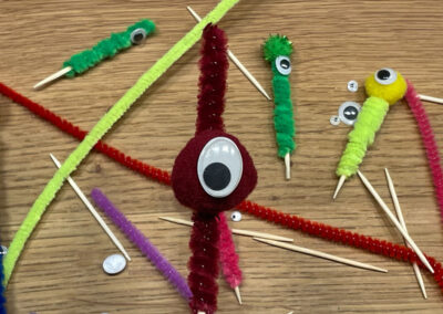 DIY Blumenmonster riesiges Auge in der Mitte