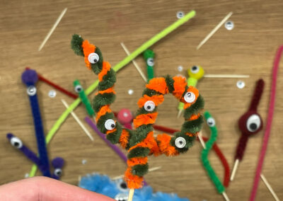 DIY Blumenmonster zweifarbig gebogen