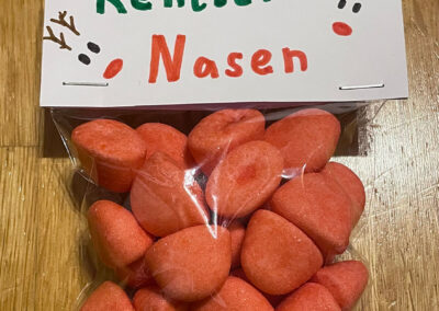 diy-Weihnachtstüten: Rentiernasen Handarbeit 2024